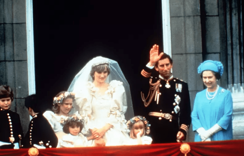 Prinţesa Diana şi Regele Charles