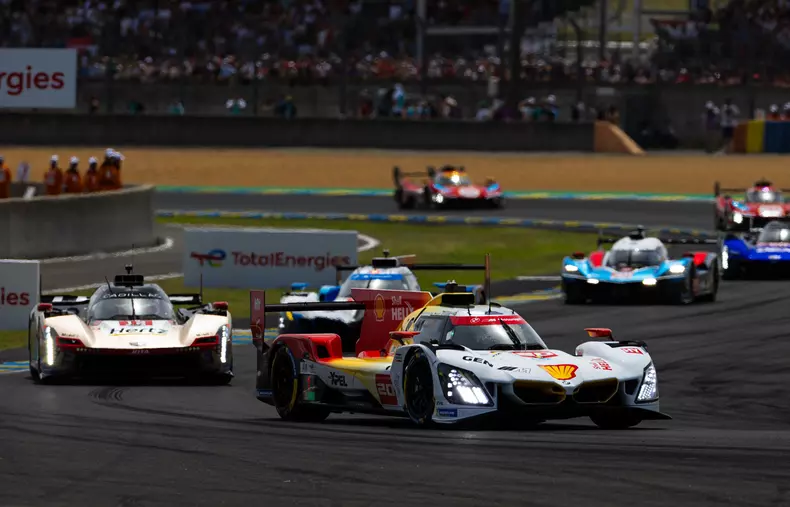 web_P90645632_highRes_le-mans-fra-11-14-ju