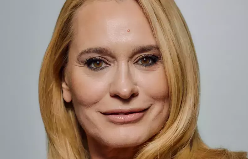 andreea-esca
