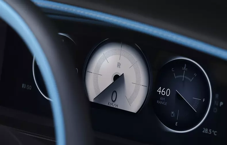 P90572200_highRes_rolls-royce-ghost-se