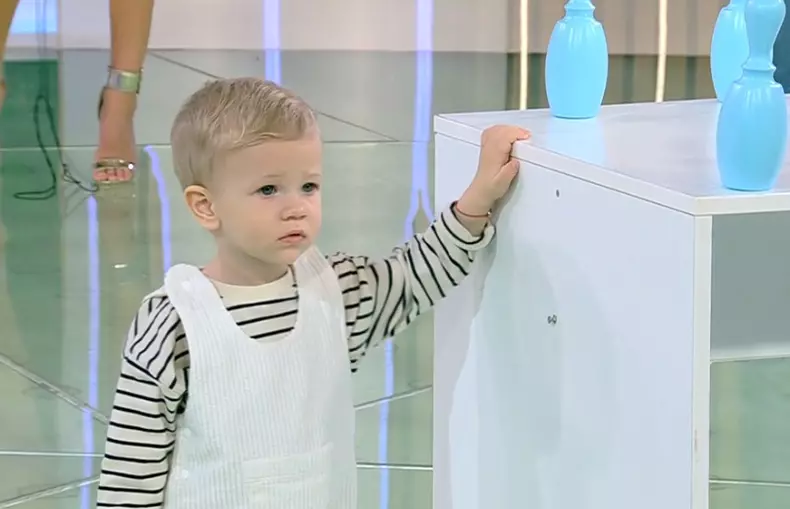 Fiul lui Dani Oțil a făcut furori la Neatza. "Doamna blondă, luați-vă odrasla. Că nu facem circ!"