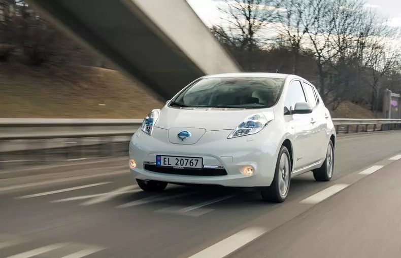 nissan leaf