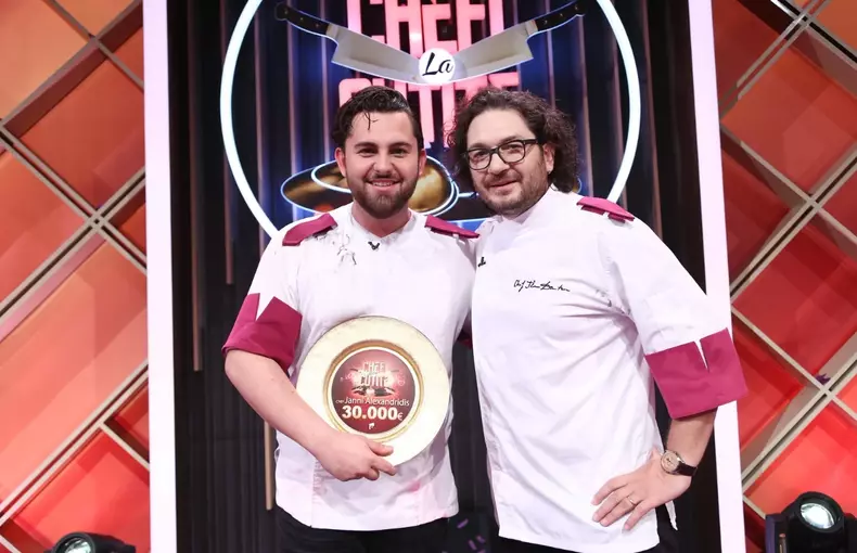 janni-alexandridis-a-castigat-chefi-la-cutite-11-1