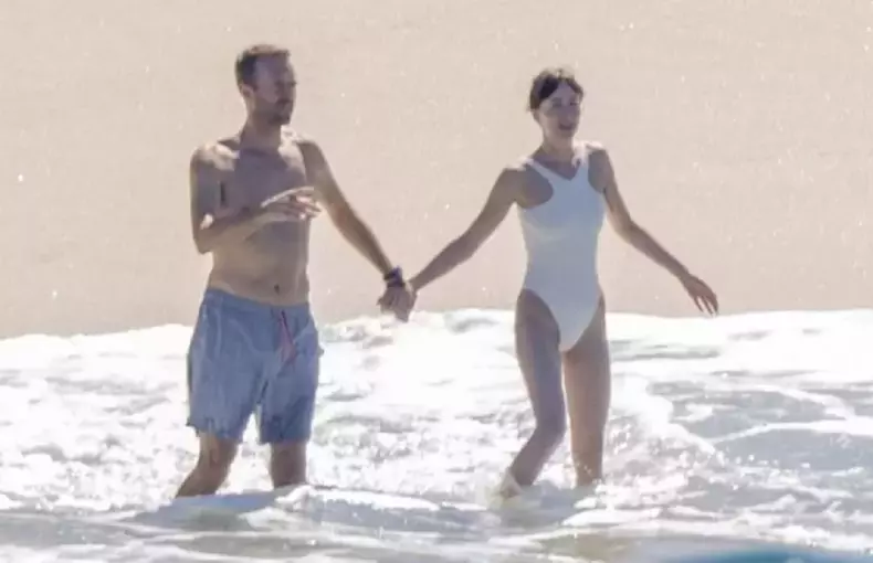 chris martin si dakota 00