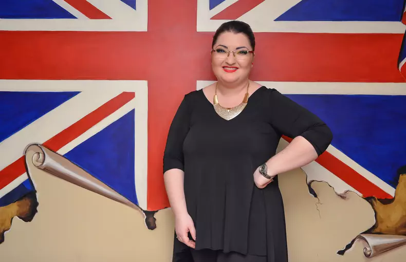 70517852858886424493733.41832821