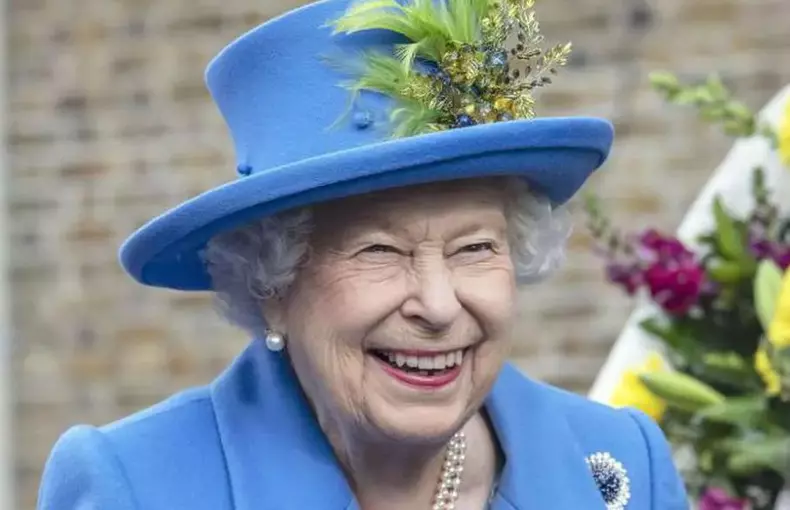 regina-elisabeta-talent-ascuns-4