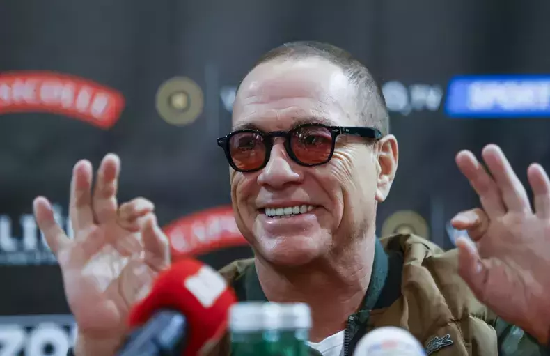 jean-claude-van-damme-7
