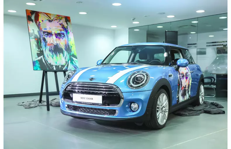 P90329509_highRes_-brancusi-amirou-dia