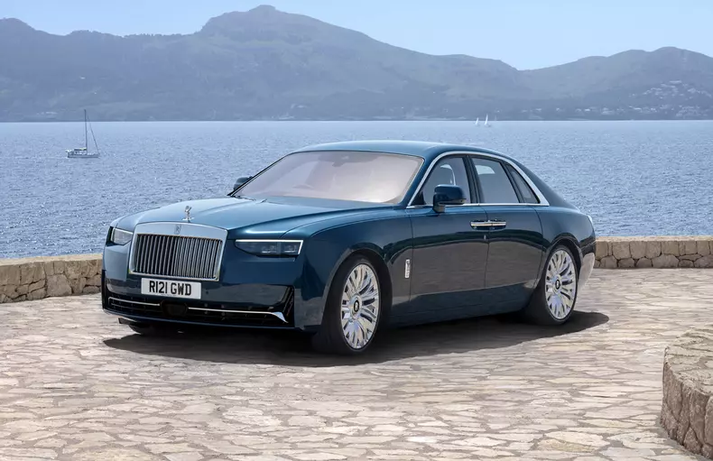 P90572199_highRes_rolls-royce-ghost-se