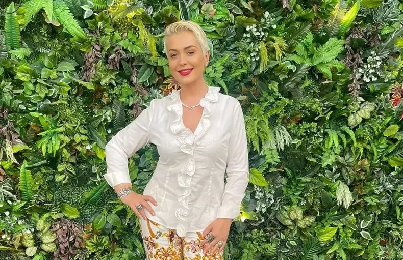 Monica-Anghel-despre-cum-se-mentine-in-forma-la-51-de-ani-6