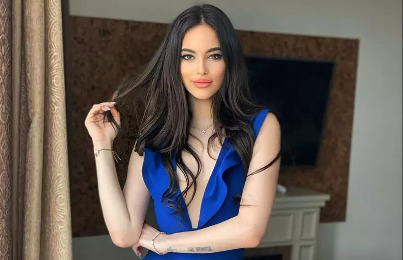 Fiica Andreei Berecleanu, uimește cu ultima ședință foto. Cum arată Eva Zaharescu în costum de baie