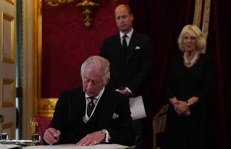Camilla, abătută și îngândurată în aparițiile publice. Ce se petrece cu Regina Consoartă a Regatului Unit