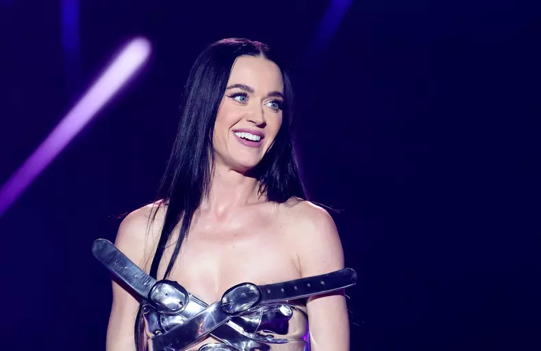 Exclusif - No Web - "Gala des pièces jaunes, le concert évenement" à La Défense Arena à Nanterre