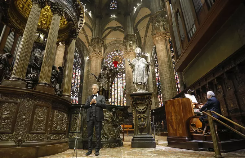 Italy Bocelli Duomo Concert