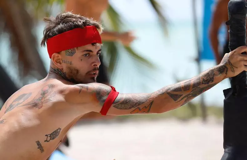 Cine-este-Zanni-Survivor-8