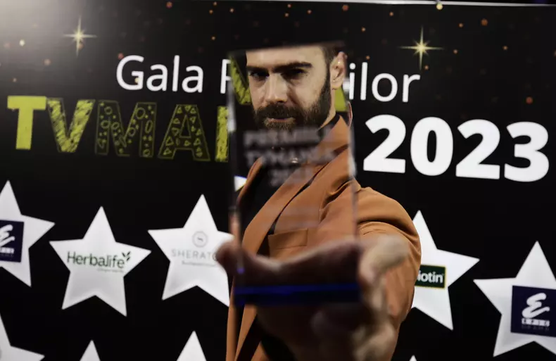 serialul de la Pro TV a primit trofeul pentru Cel mai bun serial românesc în cadrul galei Premiile TVmania 2023 (7)