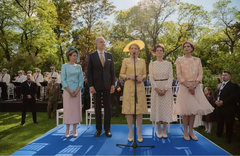 membrii-familiei-regale-alaturi-de-margareta