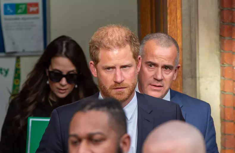 Motivul pentru care prințul Harry a revenit în Marea Britanie. De ce este ducele de Sussex acuzat de ipocrizie