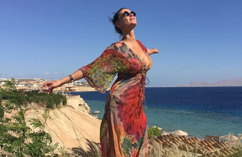 Ramona Bădescu a revenit, după 4 ani, în România. Facem nunta împreună cu botezul