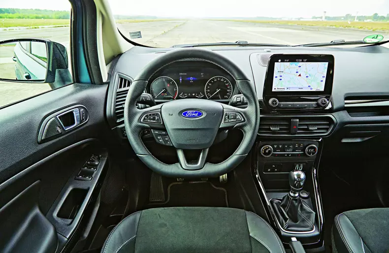 Comparativ Duster 007