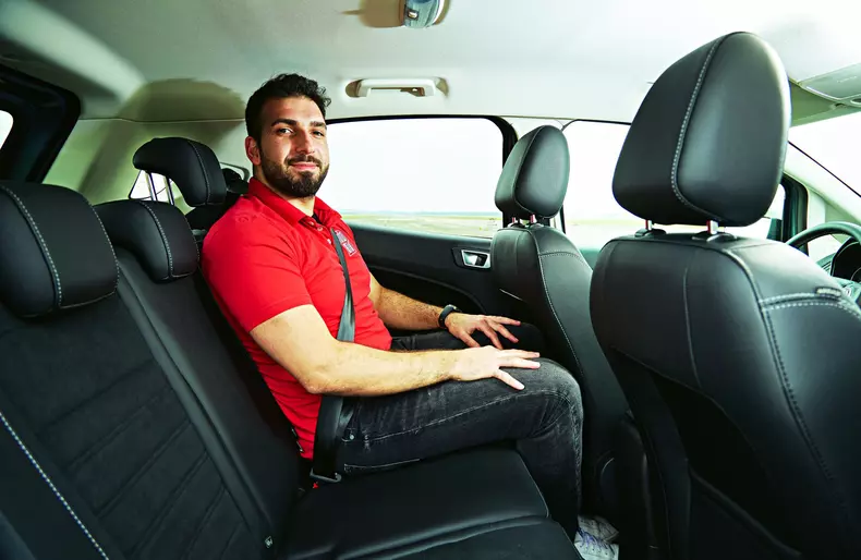 Comparativ Duster 008