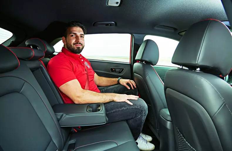 Comparativ Duster 011