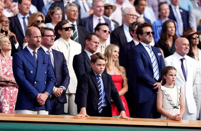 15. Prințul William, Prințul George și Prințesa Charlotte