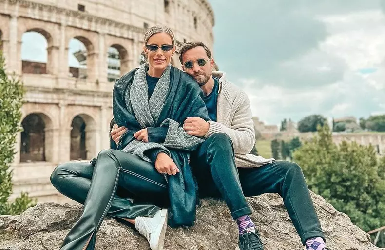 Cât a plătit Dani Oțil pentru ca Gabriela să probeze rochii de mireasă în Roma