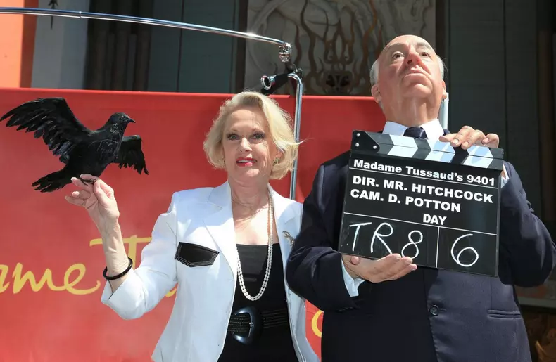 TIPPI HEDREN ALFRED HITCHCOCK MADAM TUSSAUD'S HOLLYWOOD PRE-OPENING UNVEILING OF ALFRED HITCHCOCK HOLLYWOOD LOS ANGELES CA U