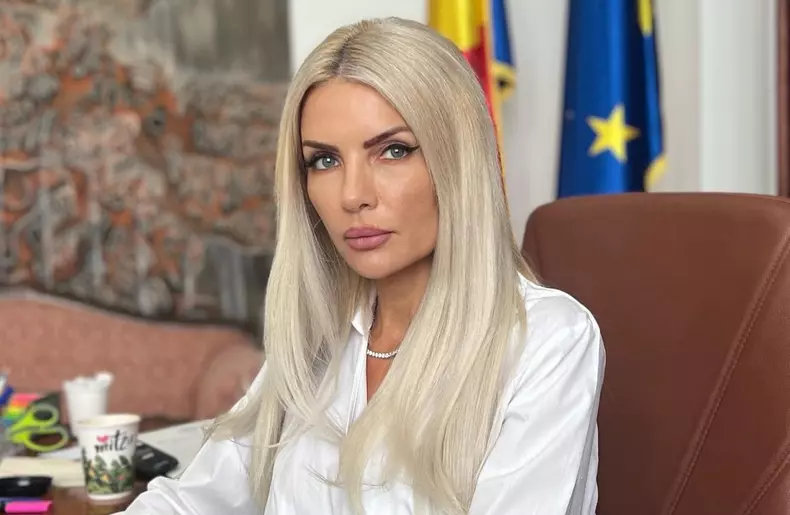 laura-vicol-7