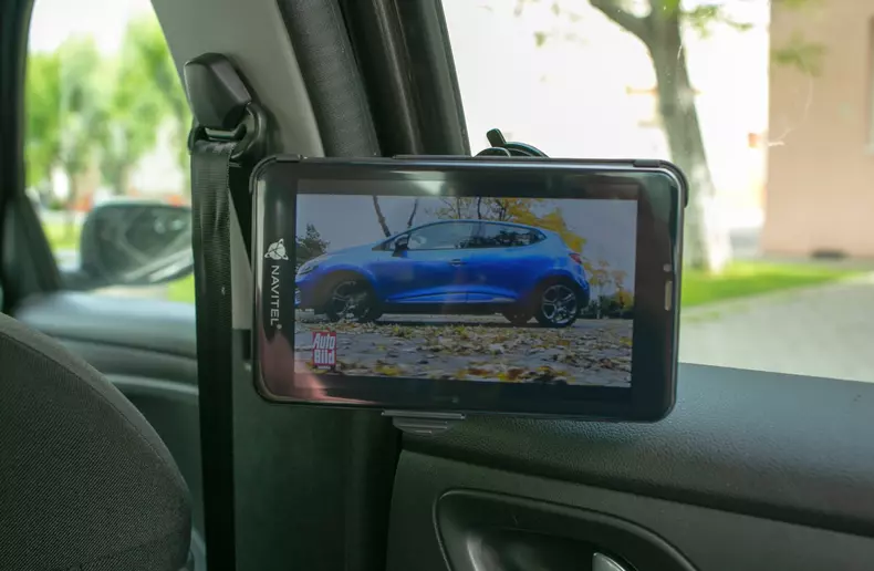 Navitel T757 auto bild romania foto vlad chirea 11