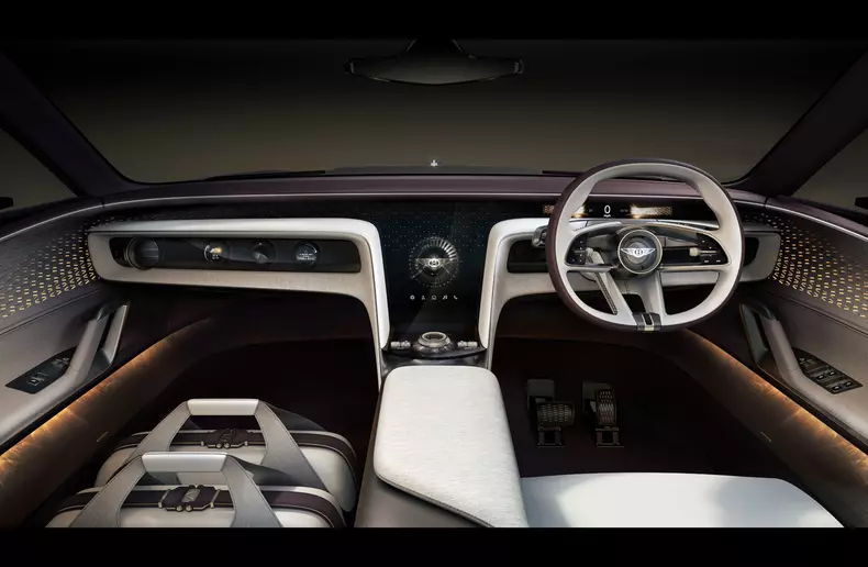 26 – EXP 15 Interior