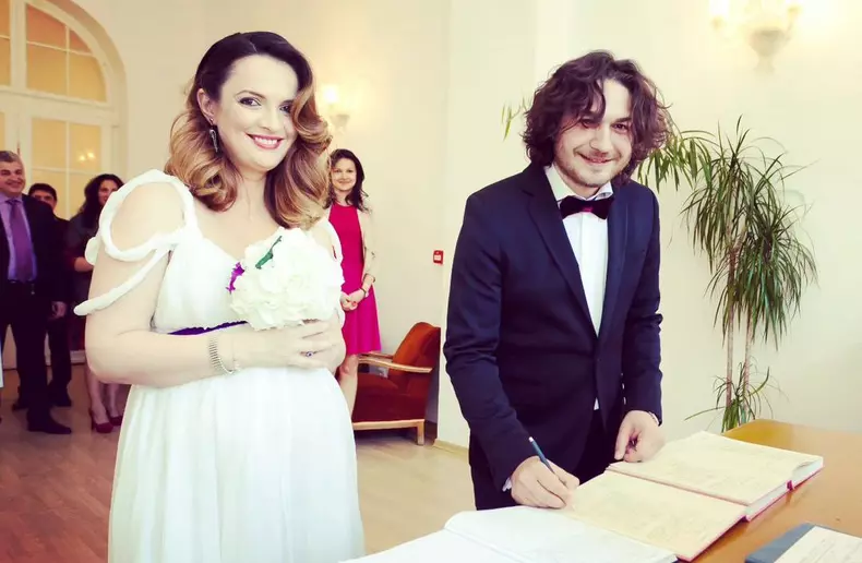 Florin Dumitrescu și soția lui aniversează 11 ani de căsătorie  (2)