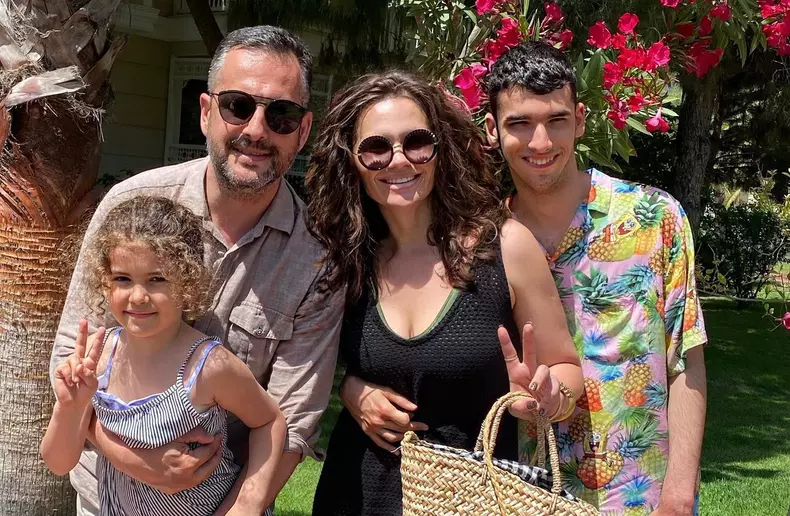 cristina-siscanu-madalin-ionescu-si-filip-2-e1687981399802-1