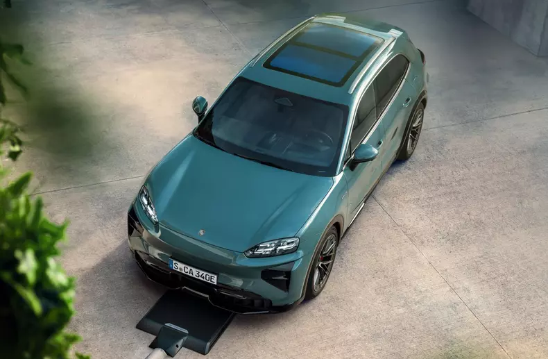 web_327493_1920x1280