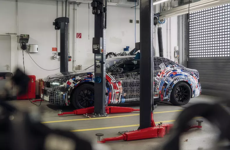 P90627563_highRes_bmw-m-electrified-01