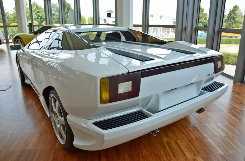 Lambo Diablo proto rear
