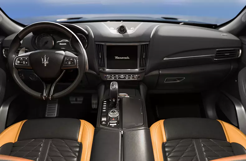 small_05_Levante V8 Ultima