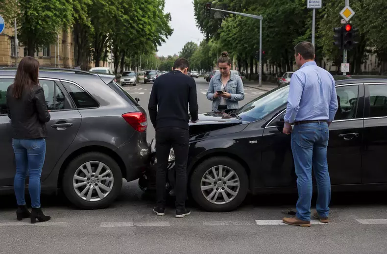 ok_urban_minor_accident_02