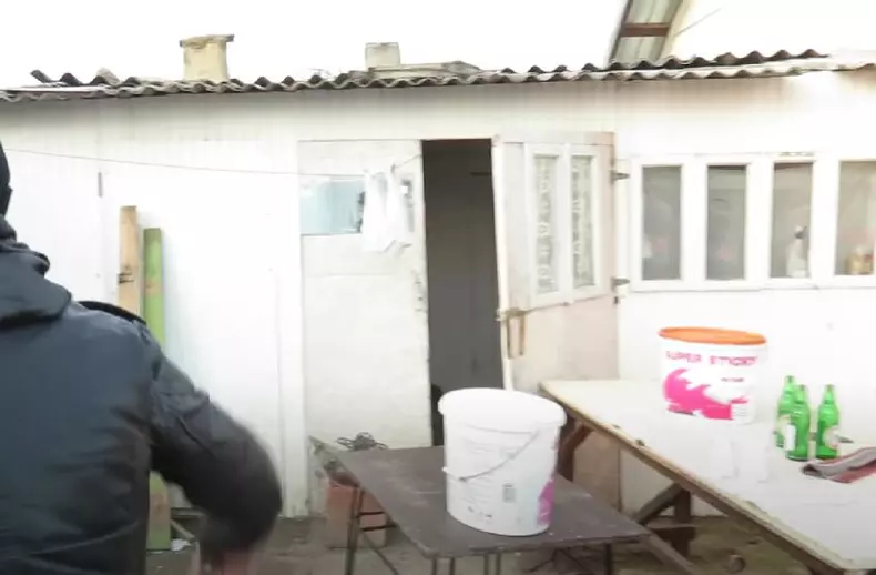 Cătălin Bordea - imagini casă Botoșani (9)