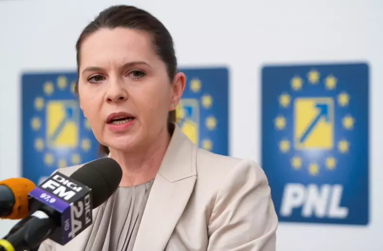 BUCURESTI - CONFERINTA DE PRESA - PNL - ADRIANA SAFTOIU