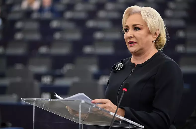 Viorica Dăncilă (3)
