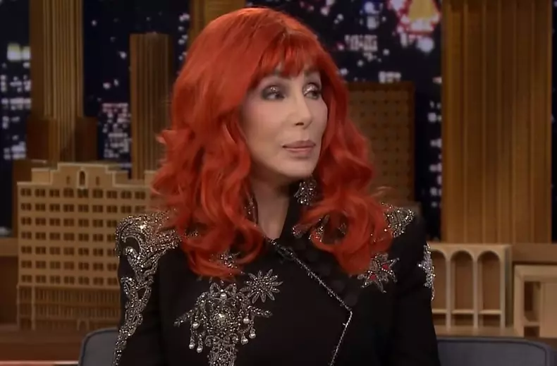 Cher, schimbare radicală de look (11)
