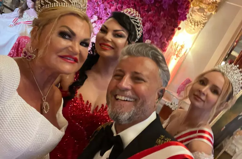 Cătălin Botezatu flirt contesă