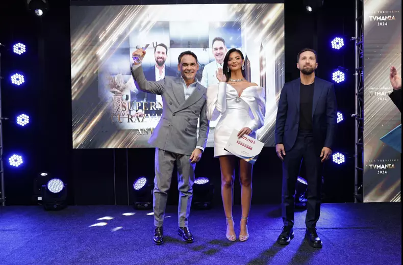 echipa Neatza la Premiile TVmania 2024 b