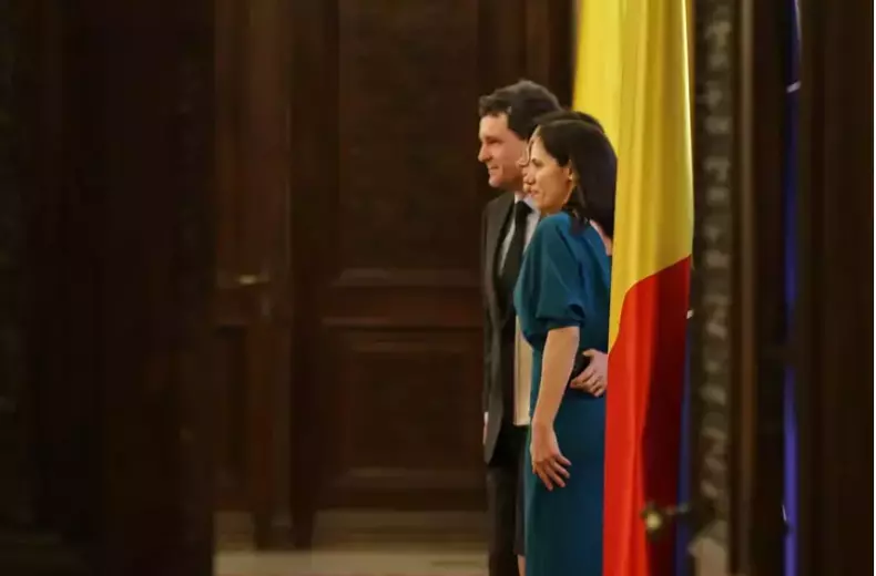 Mirabela-Grădinaru-Nicusor-Dan (1)