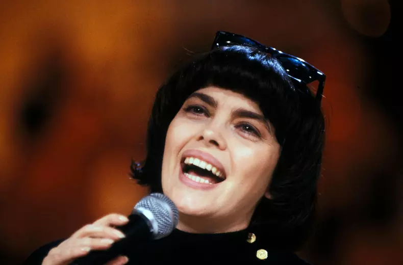 Mireille-Mathieu-intro