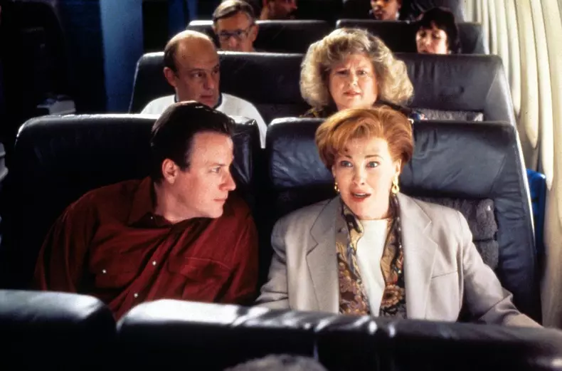 John Heard și Catherine O'Hara în „Singur Acasă 2: Pierdut în New York” (1992)