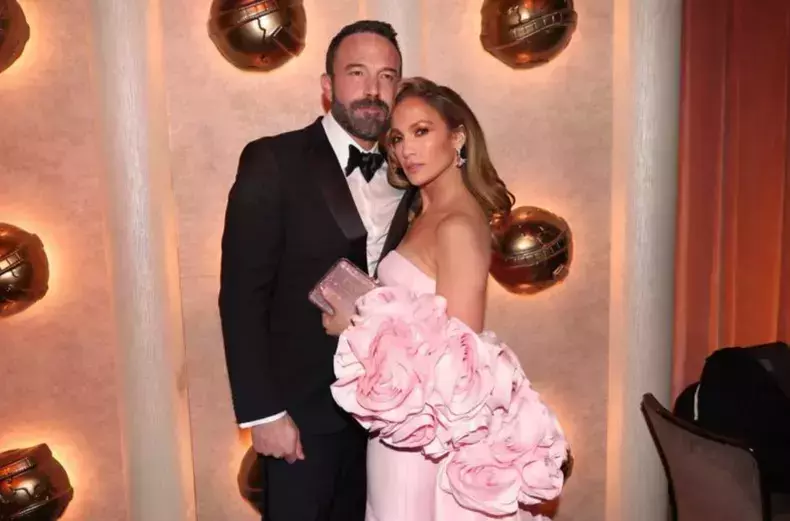 jlo-5