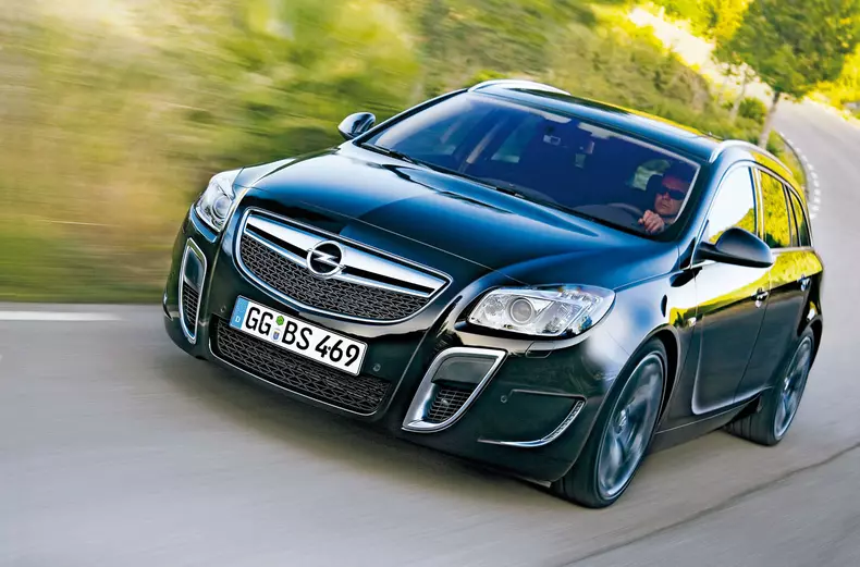 Opel Insignia OPC – Fulgerul: acum, si cu tunete